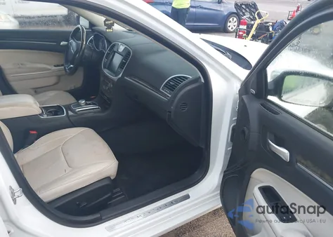 2015 Chrysler 300C from USA, damaged, VIN 2C3CCAEG0FH791851